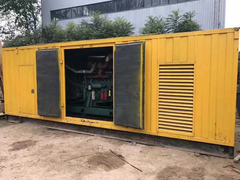 乌拉特前柴油发电机组滤清器内充满机油但压力不足如何进行故障排查？