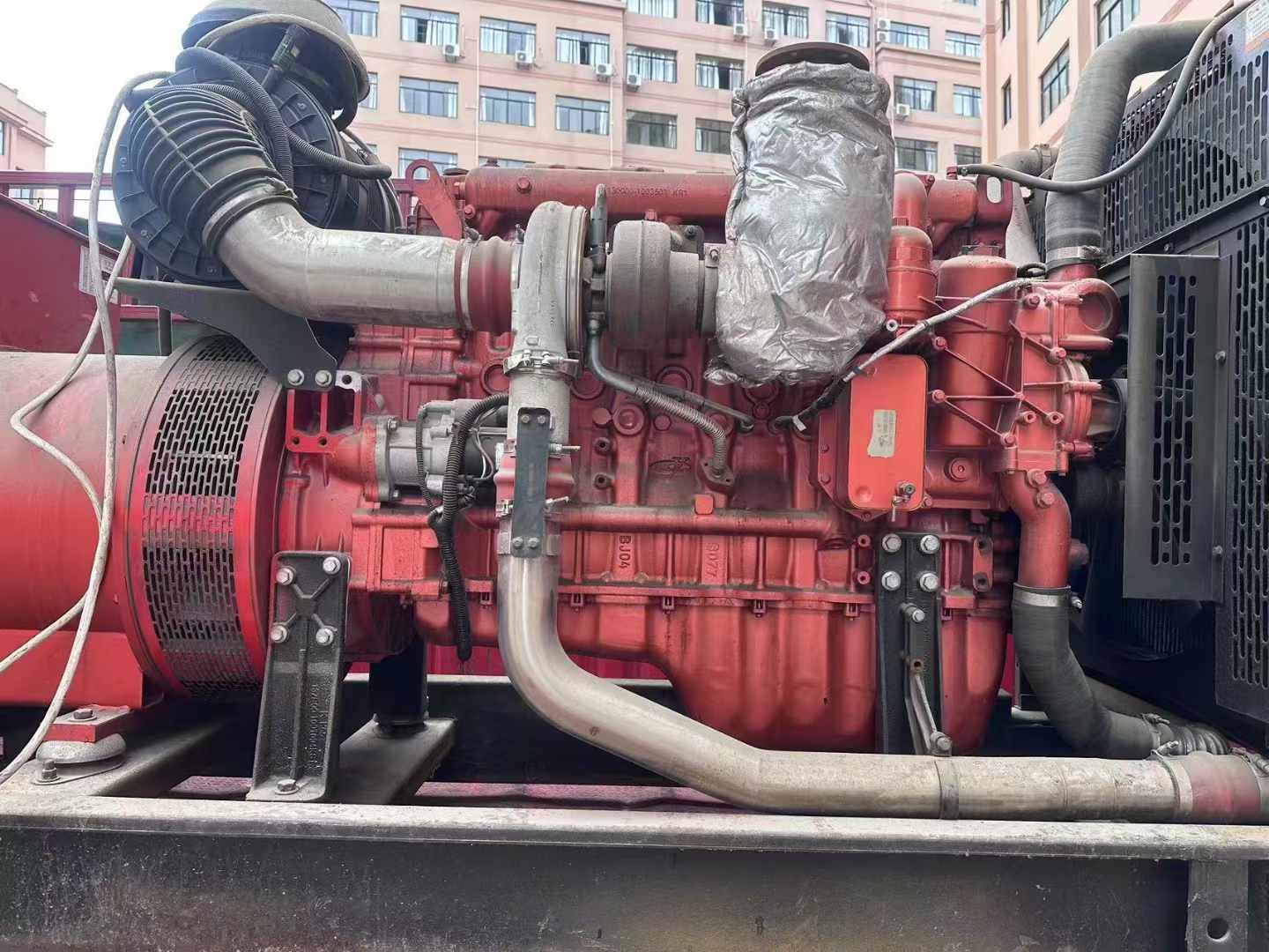 乌拉特前如何选择适合 600kW 柴油发电机组的过载保护器？